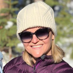 Meet your Posher, Brooke